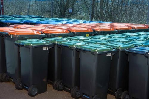Lager Mülltonnenausgabe