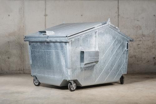 Container 4.500-Liter Container aus Metall.